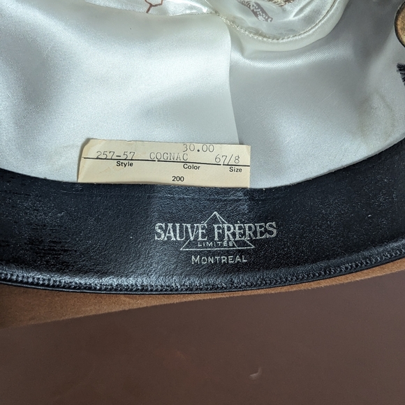 Velours Hat - Picture 2 of 6